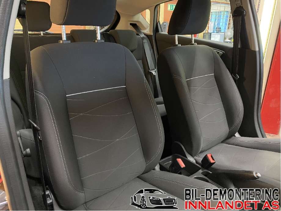 Sete foran høyre til Ford Fiesta 2013-2017 (Type VI, Fase 2)  (FORD|)