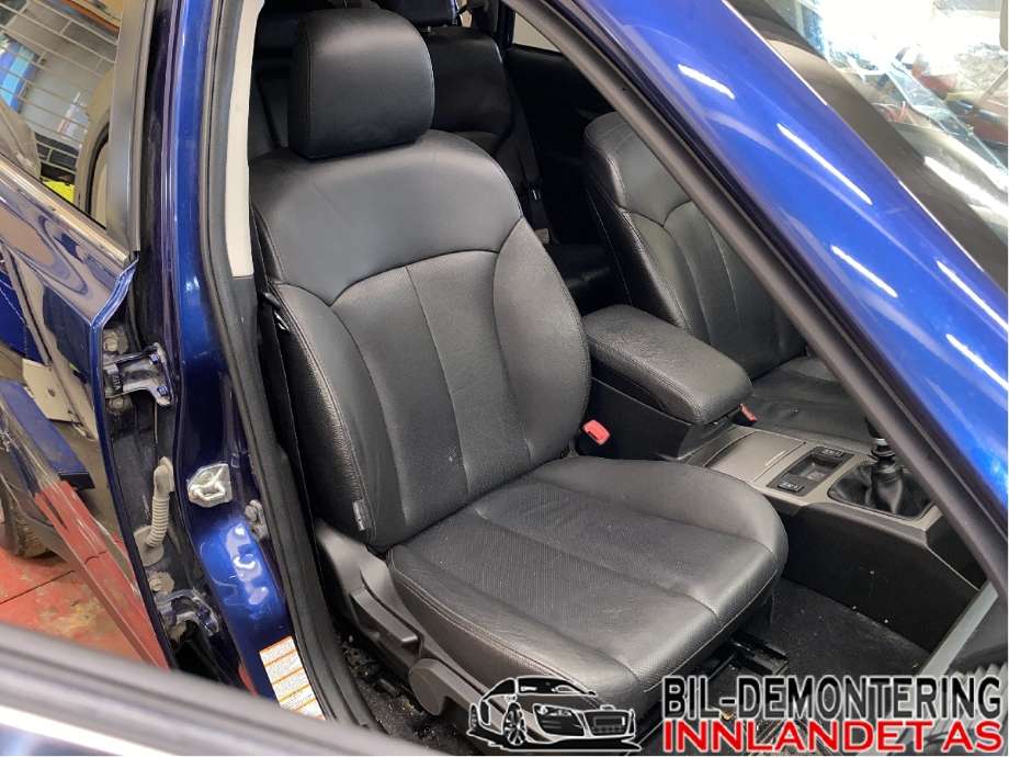 Sete foran høyre til Subaru Outback, 2009-2014 (Type IV)  (SUBARU|)