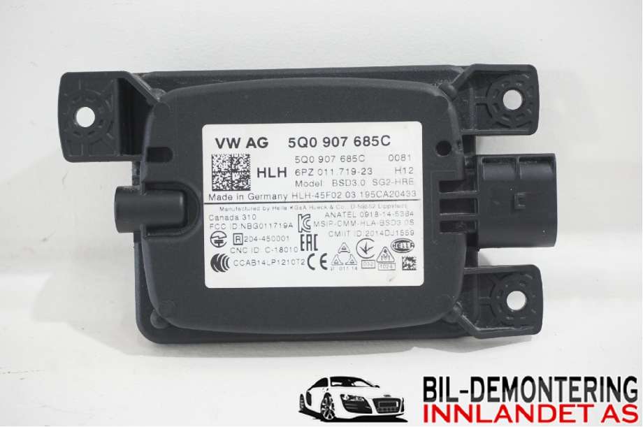 Sensor radar til Škoda Octavia 2017-2020 (Type III, Fase 2) (SKODA|5Q0 907 685 C||5Q0907685C)