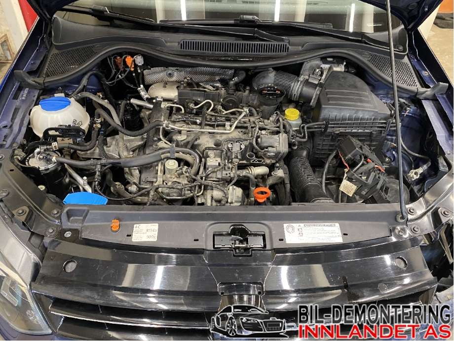 Spjeldhus til VW Polo, 2009-2014 (Type V, Fase 1)  (VOLKSWAGEN|03L 128 063 R)