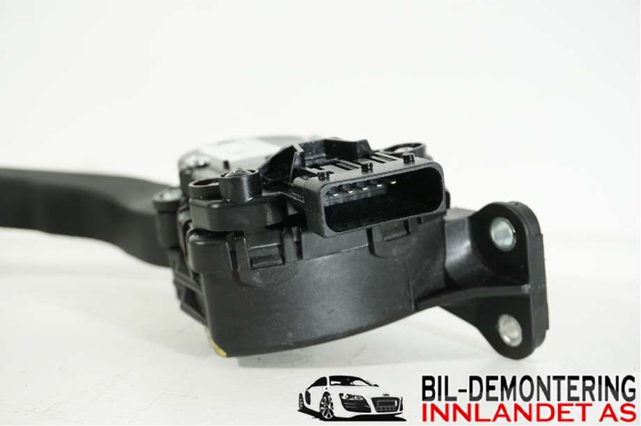 Pedal gass til Nissan Navara 2016-->> (D23) (D23) (NISSAN|180024KJ0A|)