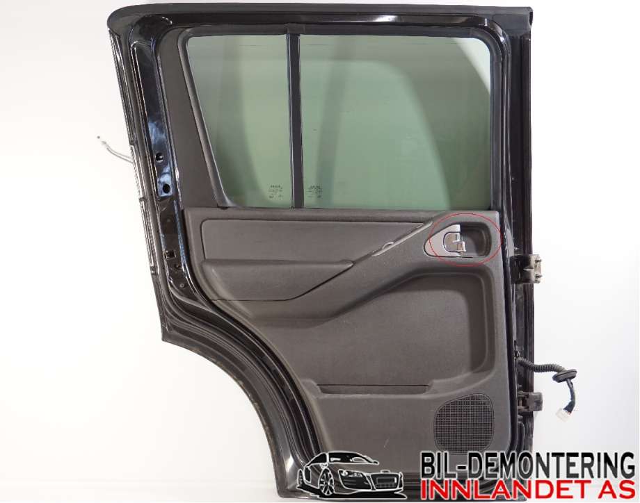Dør venstre bak til Nissan Pathfinder 2005-2010 (Fase 1) (R51) (R51) (NISSAN|82101EB330|)