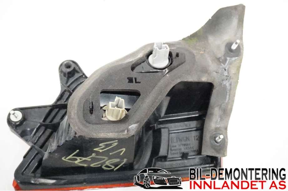 Baklykt venstre indre til Subaru Outback 2009-2014 (Type IV)  (SUBARU|84912AJ240|)
