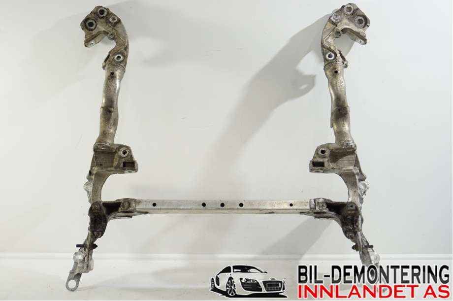 Travers foran hoved til Audi A5, 2007-2016 (Type I)  (AUDI|8T0 399 315 H)