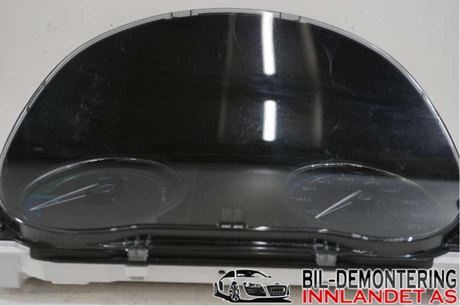 Instrumentpanel til Mitsubishi Outlander 2015-->> (Type III, Fase 2) (MITSUBISHI|8100C543|)