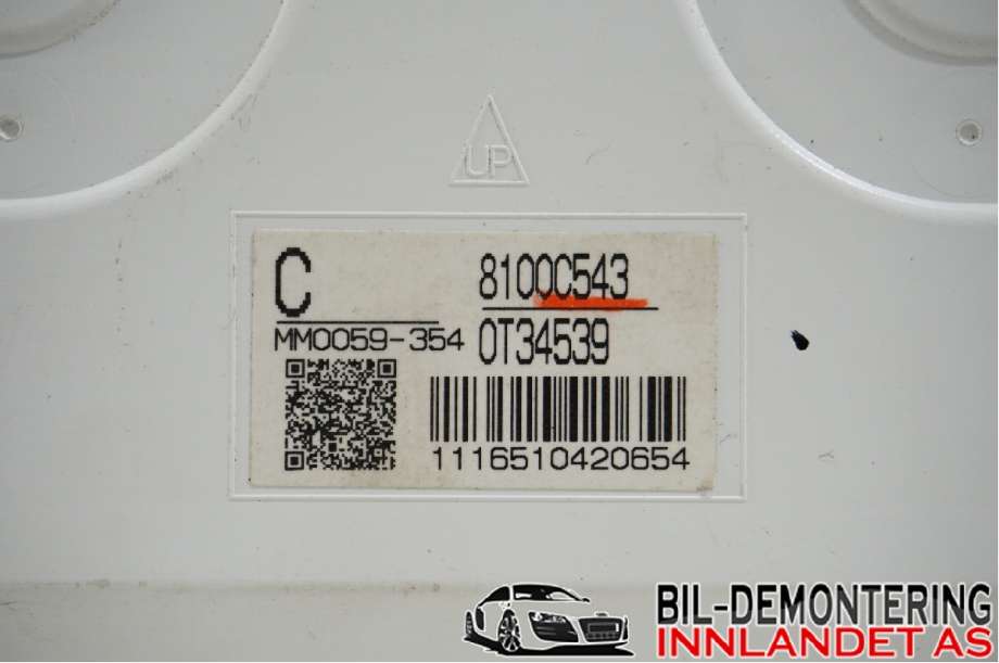 Instrumentpanel til Mitsubishi Outlander 2015-->> (Type III, Fase 2) (MITSUBISHI|8100C543|)