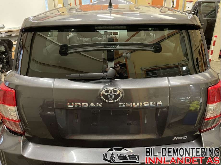 Bakluke combi til Toyota Urban Cruiser, 2009-2014  (TOYOTA|6700552B30)