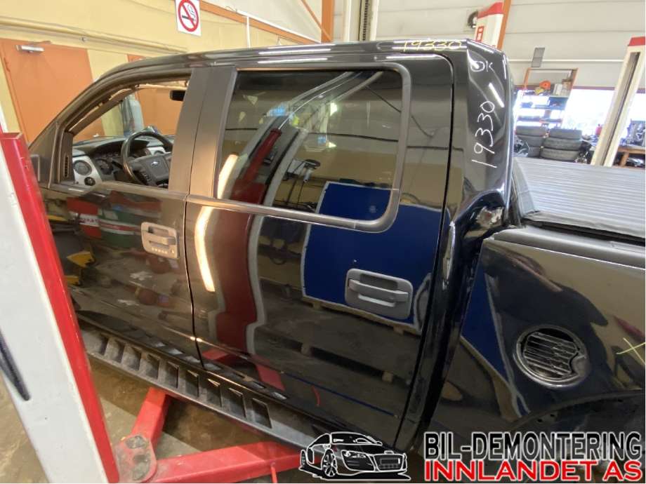 Dør venstre bak til Ford F-150 Raptor, 2010-2016 (P415) (P415) (FORD (US)|AL3Z1824631A)