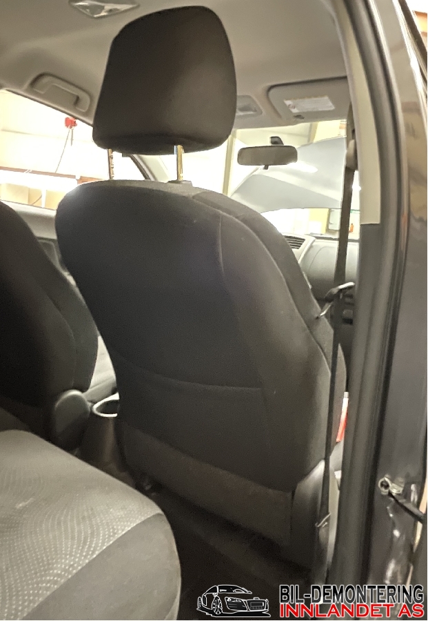 Sete foran høyre til Toyota Urban Cruiser 2009-2014  (TOYOTA|7101052Z11B0|)