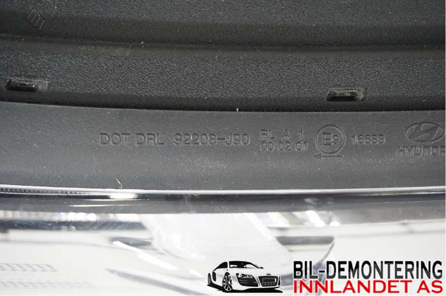 Frontlykt høyre halogen til Hyundai Kona 2017-2021 (Type I, Fase 1) (HYUNDAI|92208J 9000||92208-J90)