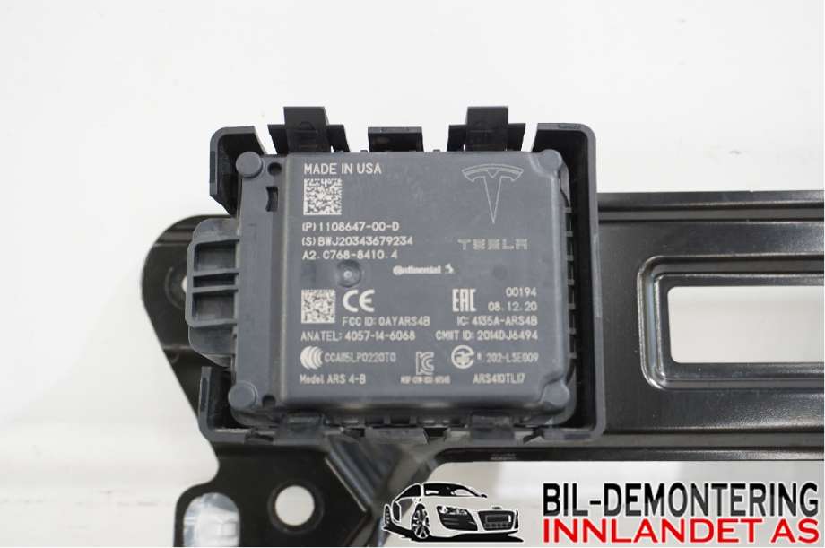 Sensor radar til Tesla Model 3 2018-2023 (Fase 1)  (TESLA||1103760-00-C|1108647-00-D)