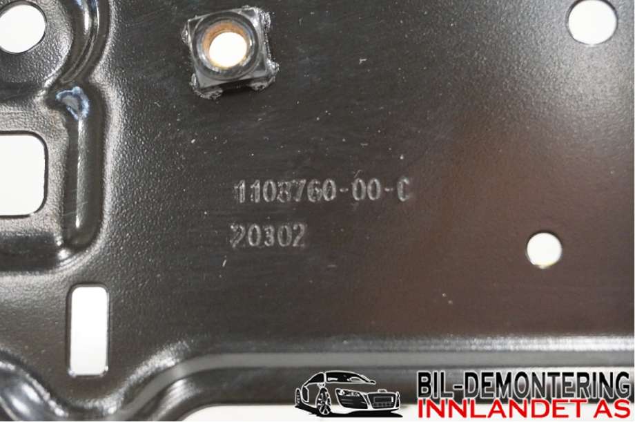 Sensor radar til Tesla Model 3 2018-2023 (Fase 1)  (TESLA||1103760-00-C|1108647-00-D)