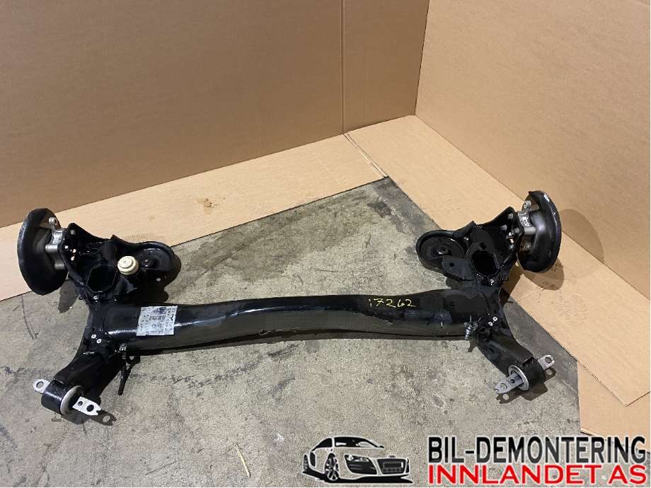 Travers bak til Peugeot 3008, 2016-->> (Type II)  (16 101 864 80)