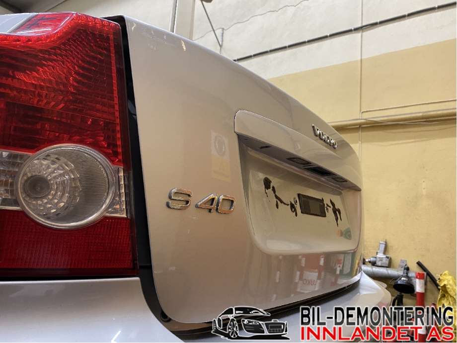 Bakluke sedan til Volvo S40 2004-2007 (Type II, Fase 1)  (VOLVO|31335491|)