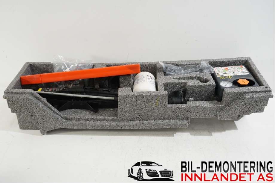 Diverse deler til Volvo XC60, 2017-->> (Type II)  (VOLVO|31423863)