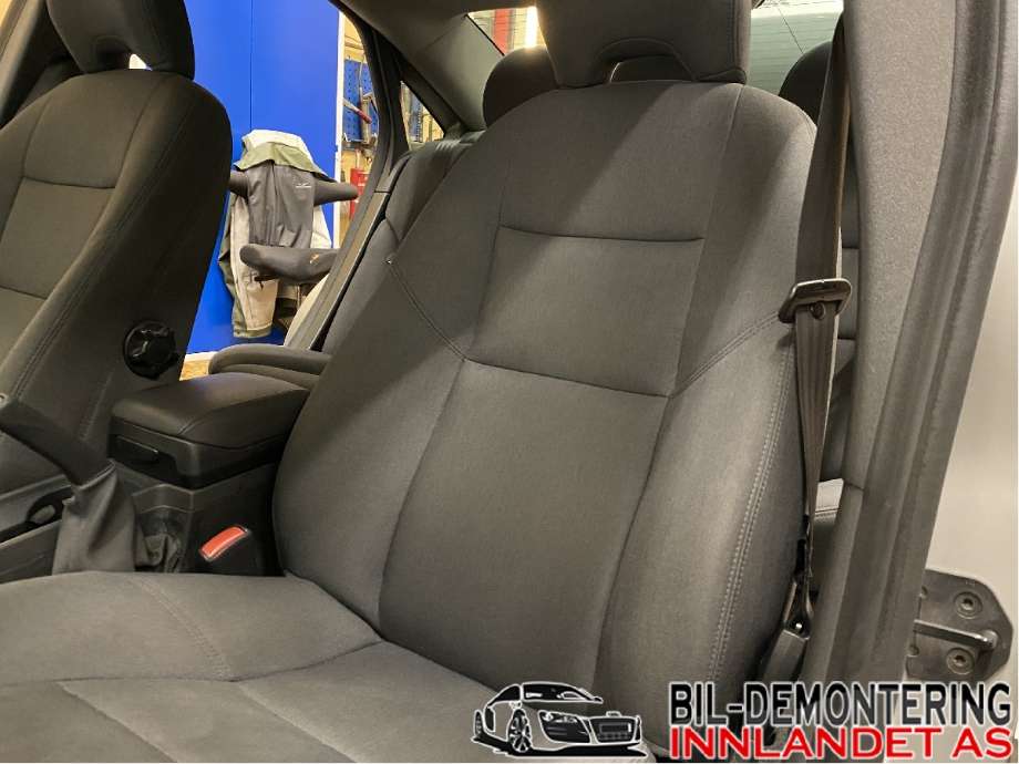 Sete foran venstre til Volvo S40 2004-2007 (Type II, Fase 1)  (VOLVO|517700|)