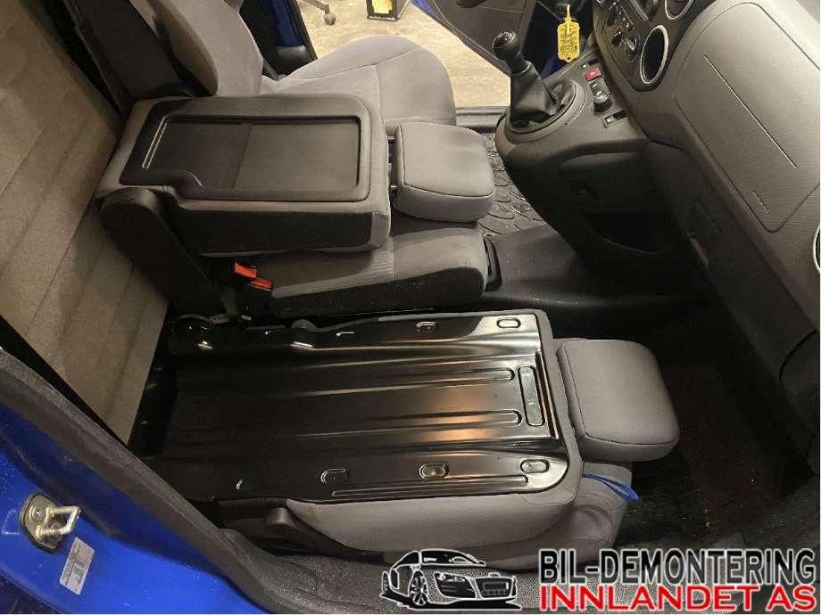 Sete foran høyre til Peugeot Partner 2008-2015 (Type II, Fase 1) (PEUGEOT|)