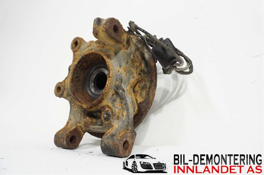 Hjulspindel venstre bak til Mercedes Vito 2014-->> (W447) (W447) (MERCEDES|A 447 350 55 00|)
