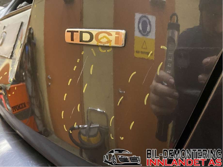 Bakluke lem til Ford Kuga 2008-2012 (Type I) (FORD|P8V41-S40410-AF|)