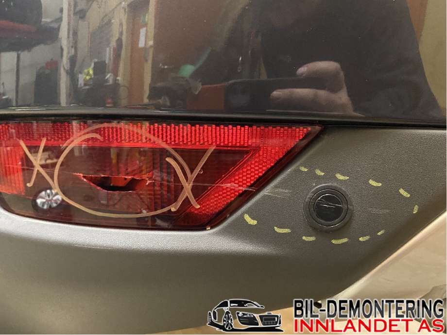 Støtfanger bak til Ford Kuga 2008-2012 (Type I) (FORD|8V41-17906-ADXWAA|)