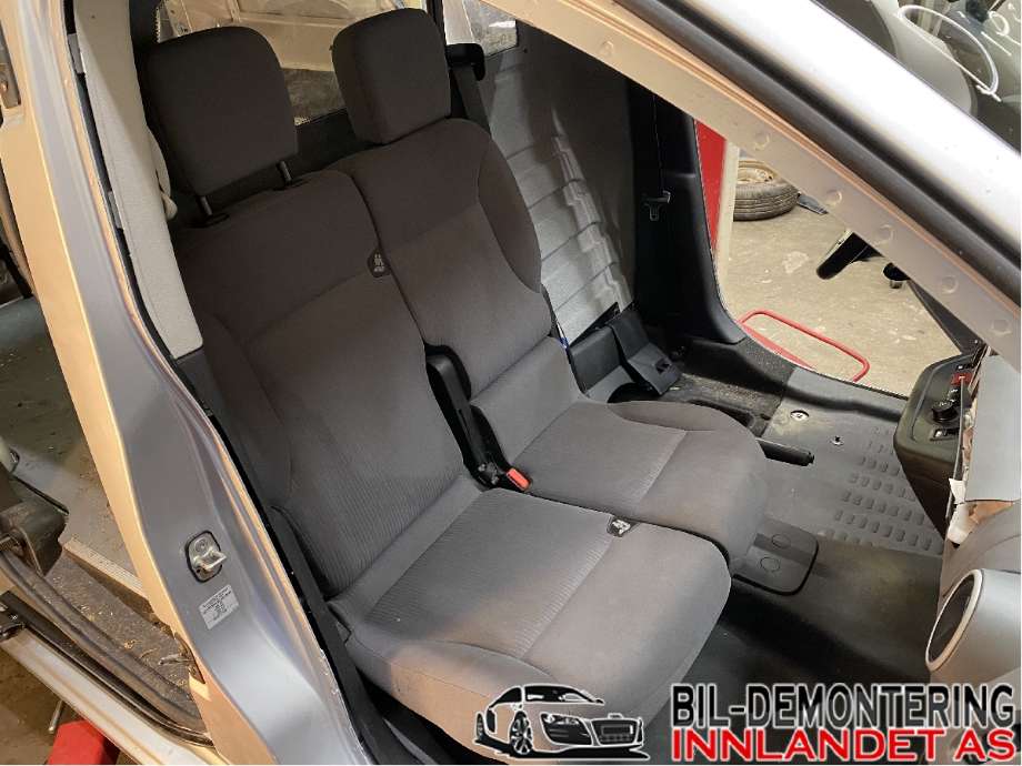 Sete foran høyre til Peugeot Partner, 2015-2019 (Type II, Fase 2)  (PEUGEOT|)