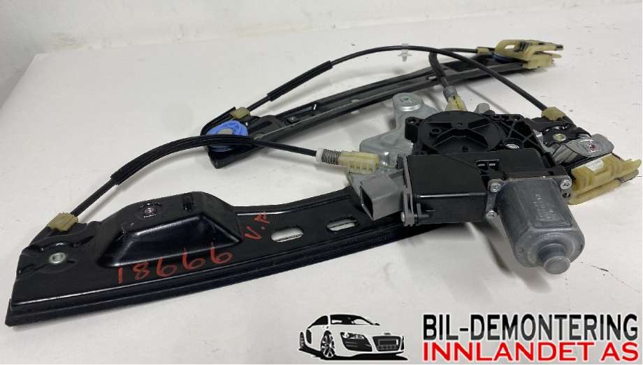Ruteheis høyre til Nissan Navara, 2010-2015 (Fase 2) (D40) (D40) (NISSAN|807014X00E)