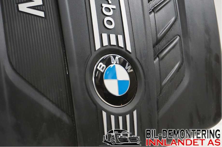 Motordeksel over motor til BMW 3-Serie 2012-2018 (F30/F31/F34) (F30/F31/F34) (BMW|11 14 7 810 802|)