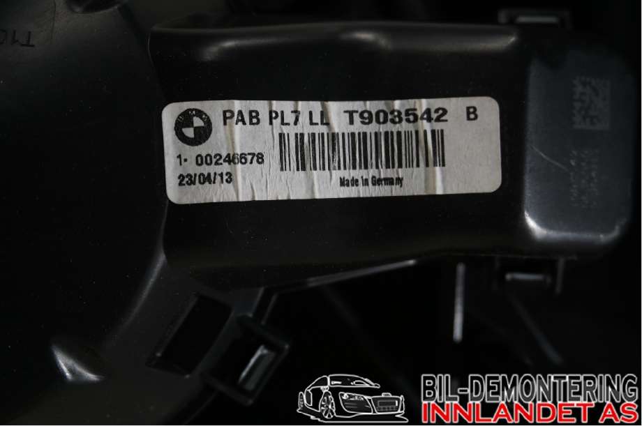 Varmeapparat til Mercedes ML 2011-2015 (Fase 1) (W166) (W166) (MERCEDES|A 166 830 24 60|A 166 906 61 00|64119296823-02)