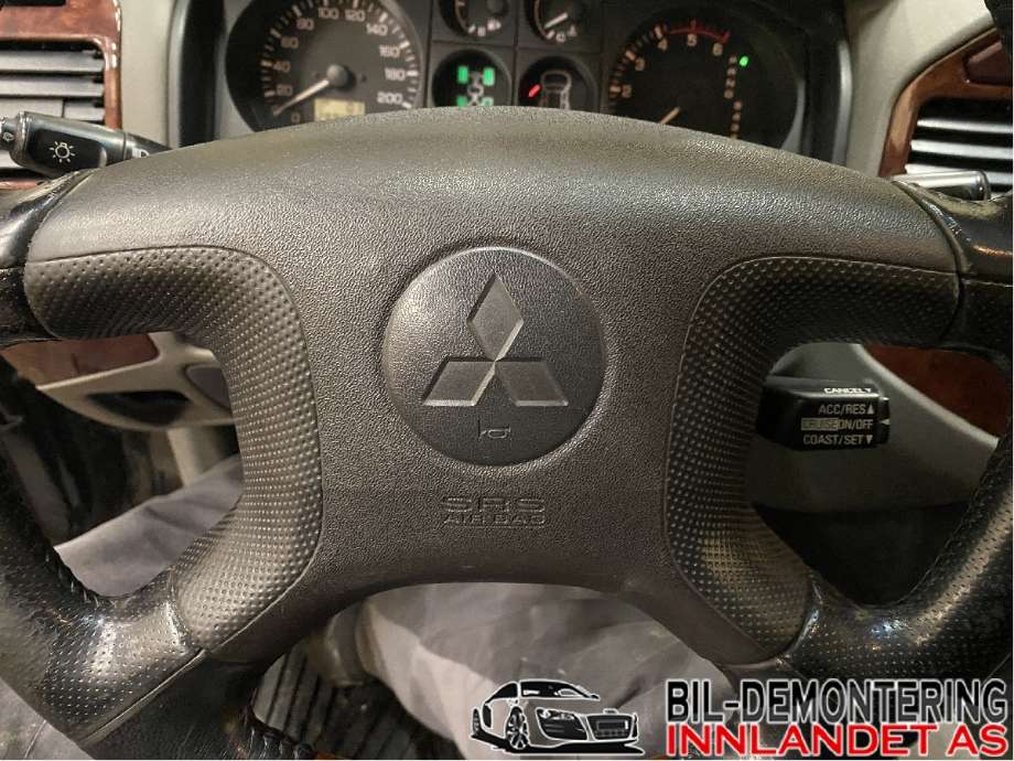 Airbag rattpute til Mitsubishi Pajero 2000-2006 (Type III) (MITSUBISHI|MR527359|)