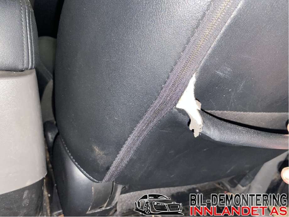 Sete foran høyre til Mitsubishi Pajero 2000-2006 (Type III) (MITSUBISHI|)