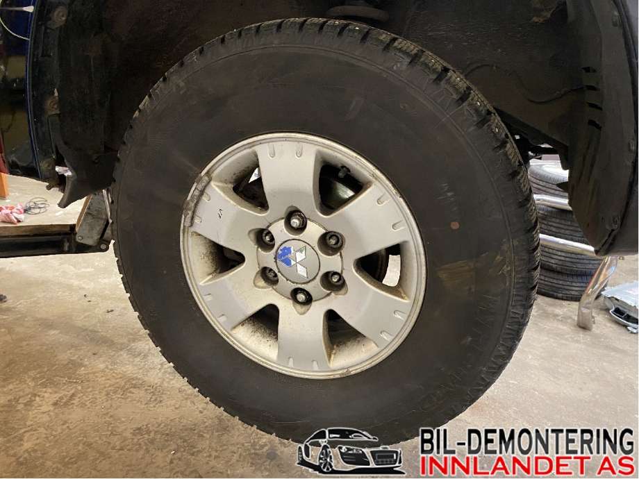 Felgsett aluminium til Mitsubishi Pajero 2000-2006 (Type III)  (MITSUBISHI||265/70R16)
