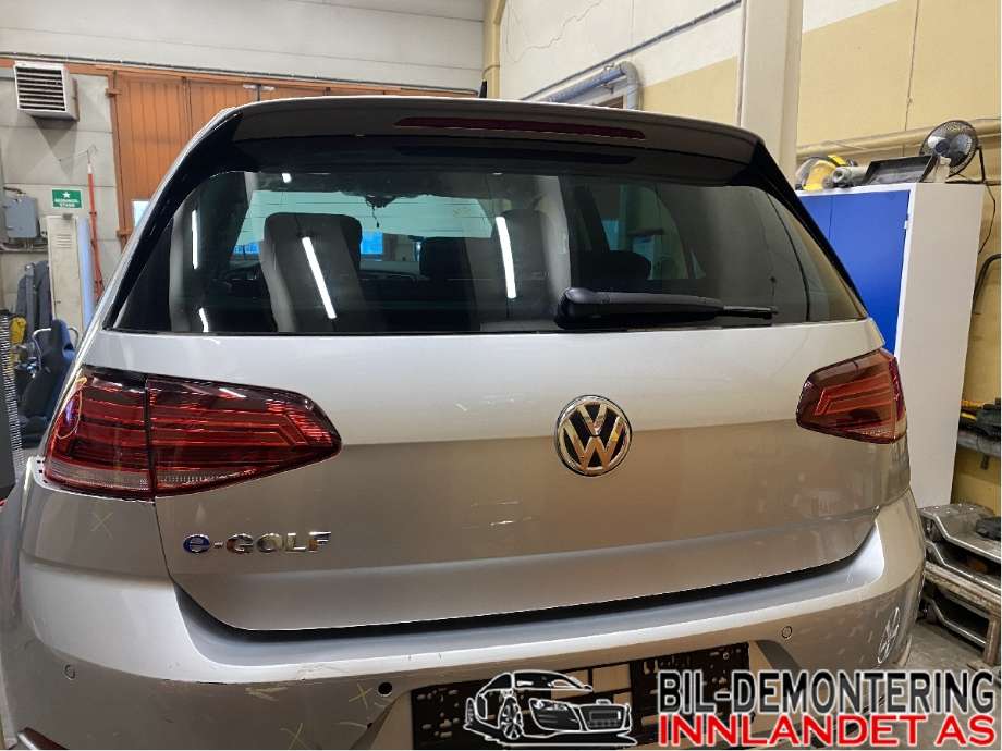 Bakluke combi til VW e-Golf, 2017-2020 (Fase 2)  (VOLKSWAGEN|5G6 827 025 AB)