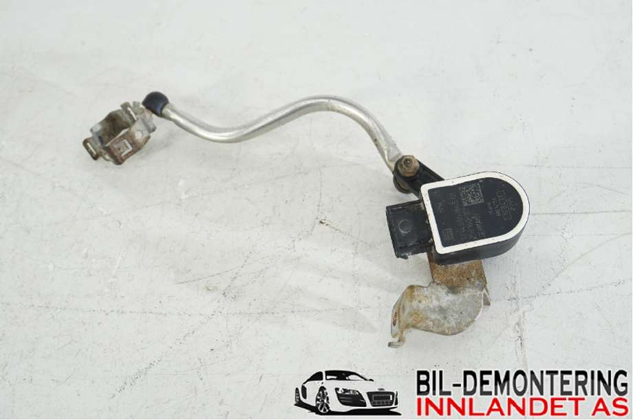 Sensor nivå til BMW 3-Serie 2012-2018 (F30/F31/F34) (F30/F31/F34) (BMW|37 14 6 870 000|3714 6860843 01)