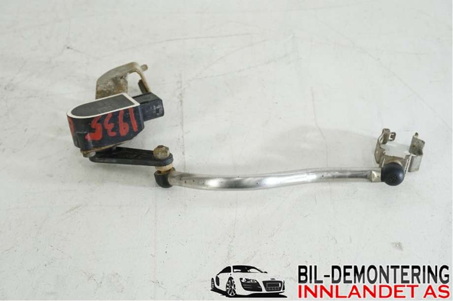 Sensor nivå til BMW 3-Serie 2012-2018 (F30/F31/F34) (F30/F31/F34) (BMW|37 14 6 870 000|3714 6860843 01)