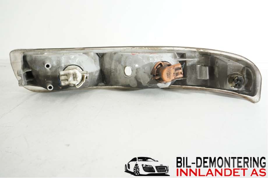 Blinklykt venstre til Chevrolet Suburban 2002-2006  (CHEVROLET|332-1678L-US|)