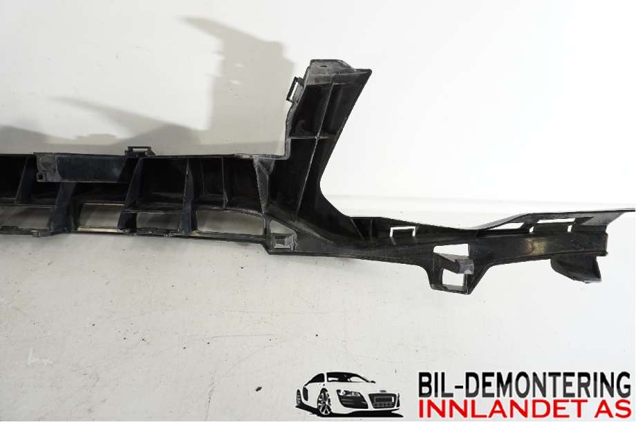 Diverse deler til Ford Kuga 2008-2012 (Type I)  (FORD|8V41-17E778-AD|)