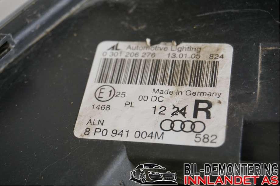 Frontlykt høyre halogen til Audi A3 2003-2008 (Type II, Fase 1)  (AUDI|8P0 941 030 M|9P0411030|8 P0 941 004M)