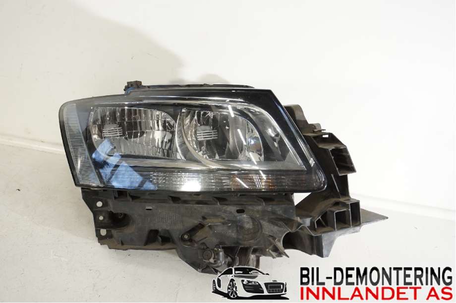 Frontlykt høyre halogen til Audi Q5, 2008-2012 (Type I, Fase 1)  (AUDI|8R0 941 030 L)