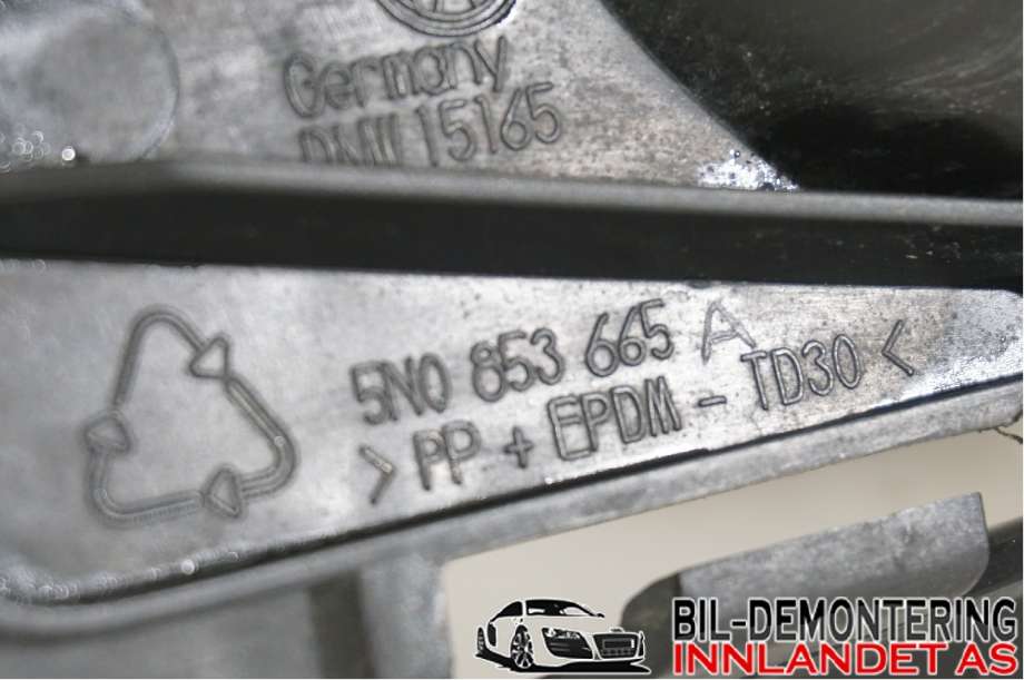 Grill venstre til VW Tiguan 2007-2011 (Type I, Fase 1) (VOLKSWAGEN|5N0 853 665 A|5N0 853 665 A 9B9|5N0853665A)
