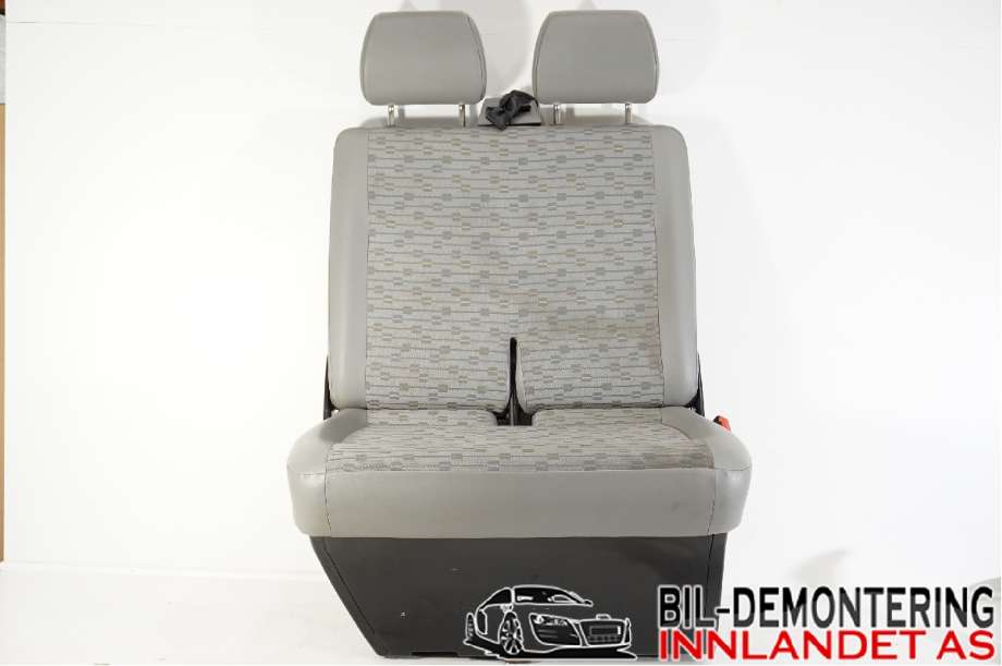 Sete foran høyre til VW Transporter / Caravelle, 2009-2015 (Fase 2) (T5) (T5) (VOLKSWAGEN|7E1 881 681 A)
