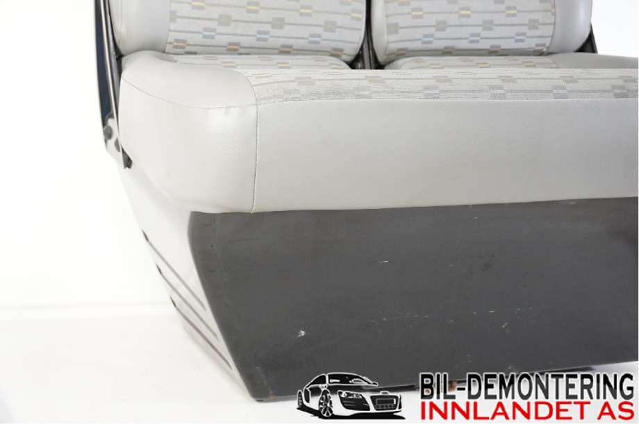 Sete foran høyre til VW Transporter / Caravelle 2009-2015 (Fase 2) (T5) (T5) (VOLKSWAGEN|7E1 881 681 A||7H0 881 375 F)