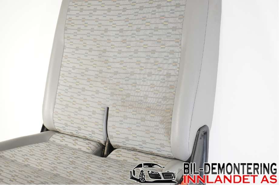 Sete foran høyre til VW Transporter / Caravelle 2009-2015 (Fase 2) (T5) (T5) (VOLKSWAGEN|7E1 881 681 A||7H0 881 375 F)