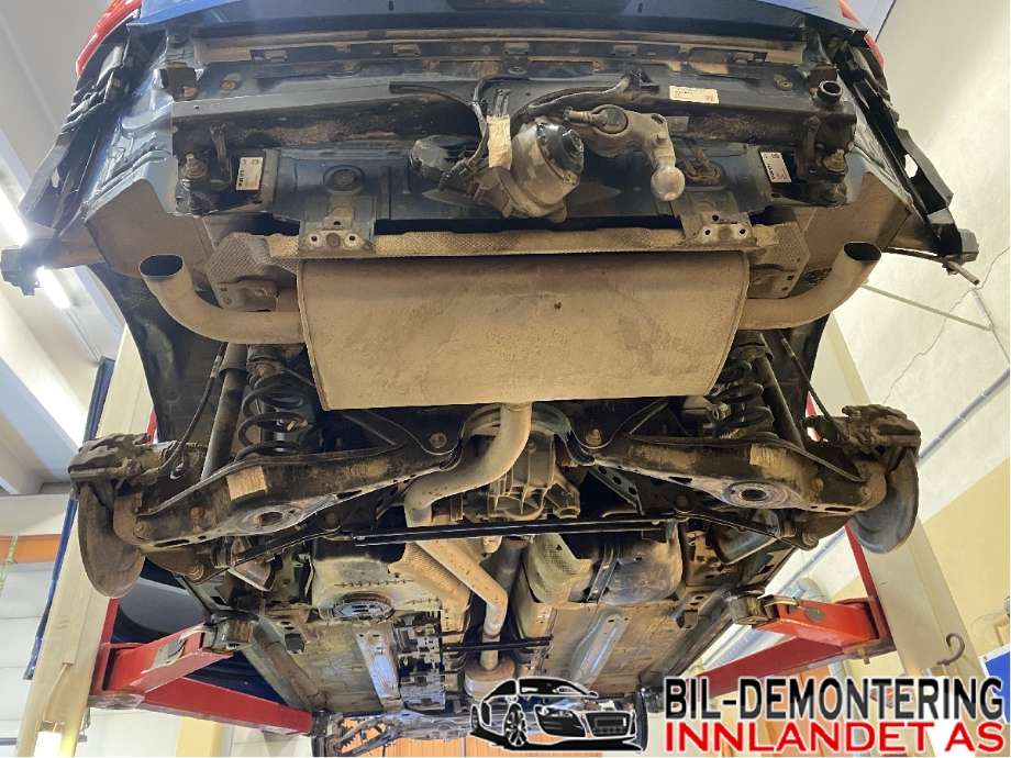 Travers bak til Volvo XC40, 2018-2024 (VOLVO|32246801)