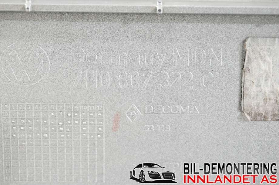Støtfangerving høyre bak til VW Transporter / Caravelle 2009-2015 (Fase 2) (T5) (T5) (VOLKSWAGEN|7H0 807 322 C|)