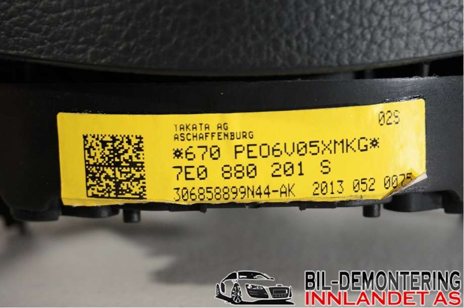 Airbag rattpute til VW Transporter / Caravelle 2009-2015 (Fase 2) (T5) (T5) (VOLKSWAGEN|7E0 880 201 AT||7E0 880 201 S)