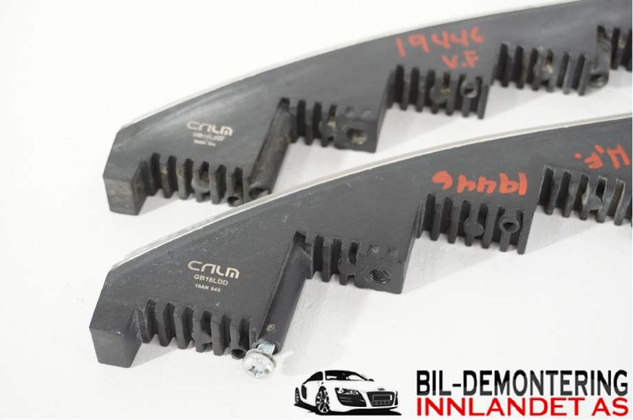 Frontlykter til VW Transporter / Caravelle 2009-2015 (Fase 2) (T5) (T5) (VOLKSWAGEN|)
