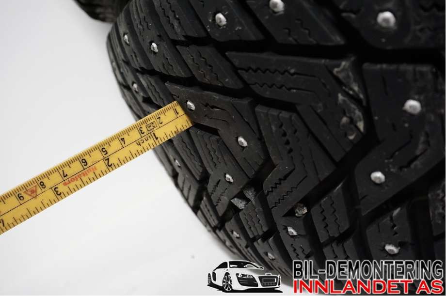 Dekk til VW Golf VI 2008-2012  (VOLKSWAGEN|PIGG DEKK|195/65R15|)