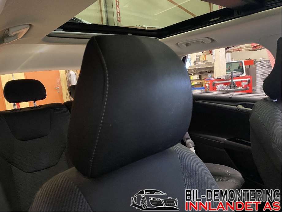 Sete foran høyre til Ford Mondeo 2014-2019 (Type V, Fase 1)  (FORD|)