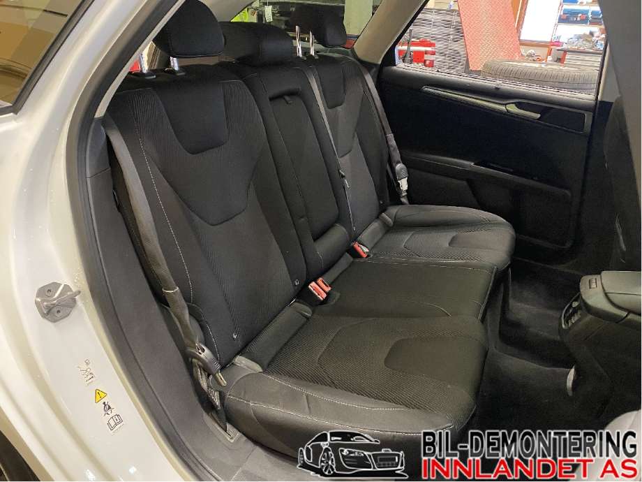 Sete bak til Ford Mondeo, 2014-2019 (Type V, Fase 1)  (FORD|)