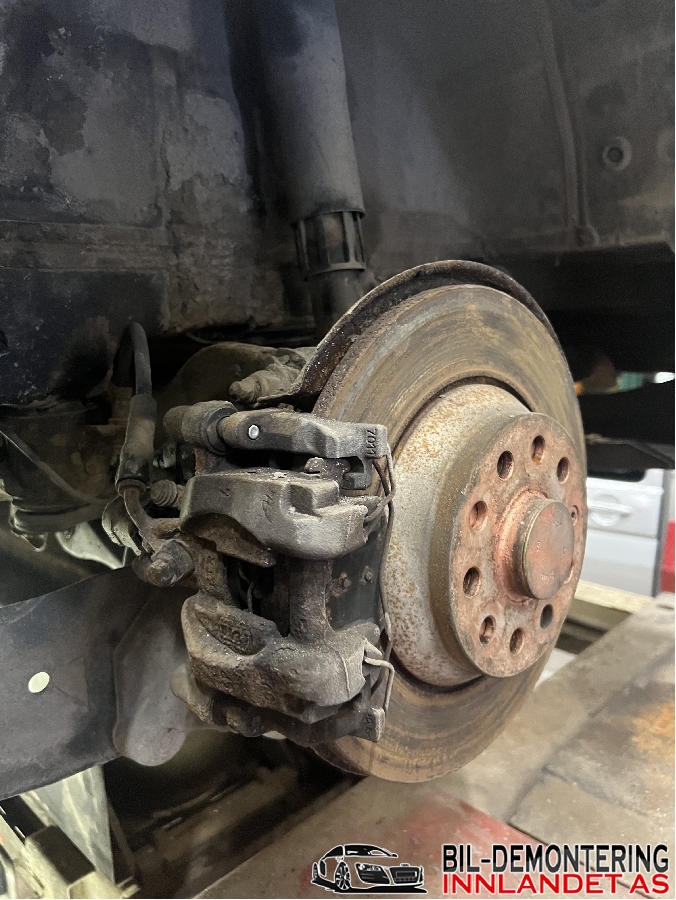 Bremsecaliper venstre bak til VW Passat, 2015-2019 (Fase 1) (B8) (B8) (VOLKSWAGEN|3Q0 615 423)